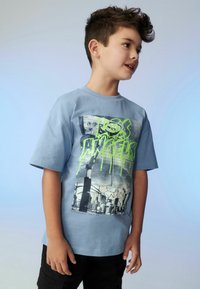 Next RELAXED FIT SHORT SLEEVE GRAPHIC STANDARD - Triko s potiskem - blue skate photo