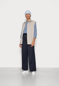 Another-Label MOORE PLEATED PANTS - Calças - night sky
