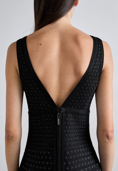 Emporio Armani VESTITO - Svetríkové šaty - nero