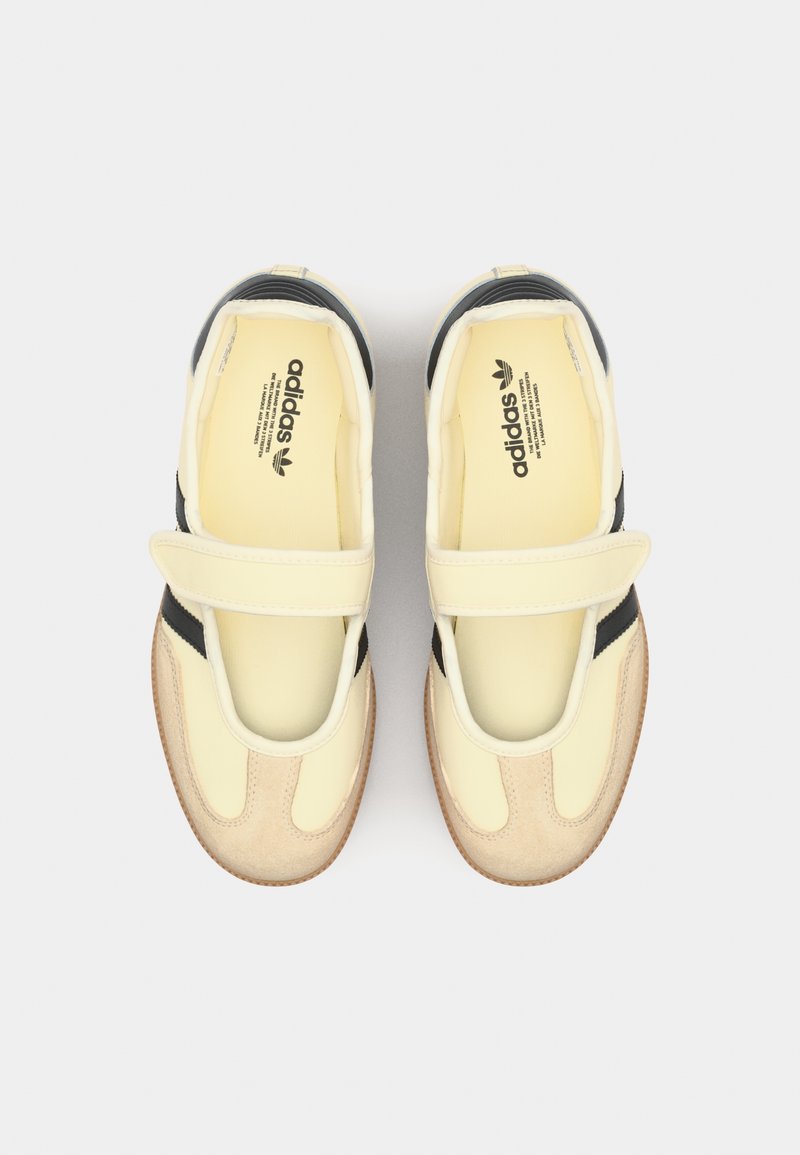 adidas Originals SAMBA JANE - Ballerinaskor med remmar - cream white/core black
