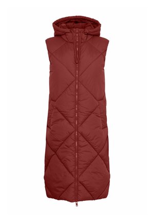 Gilet smontato rosso senza maniche con cappuccio, caratterizzato da un motivo trapuntato diagonale e una zip frontale. Tessuto liscio, design fino al ginocchio.
