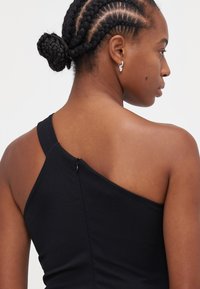 WAL G PETITE ELI ONE SHOULDER - Kezeslábas - black