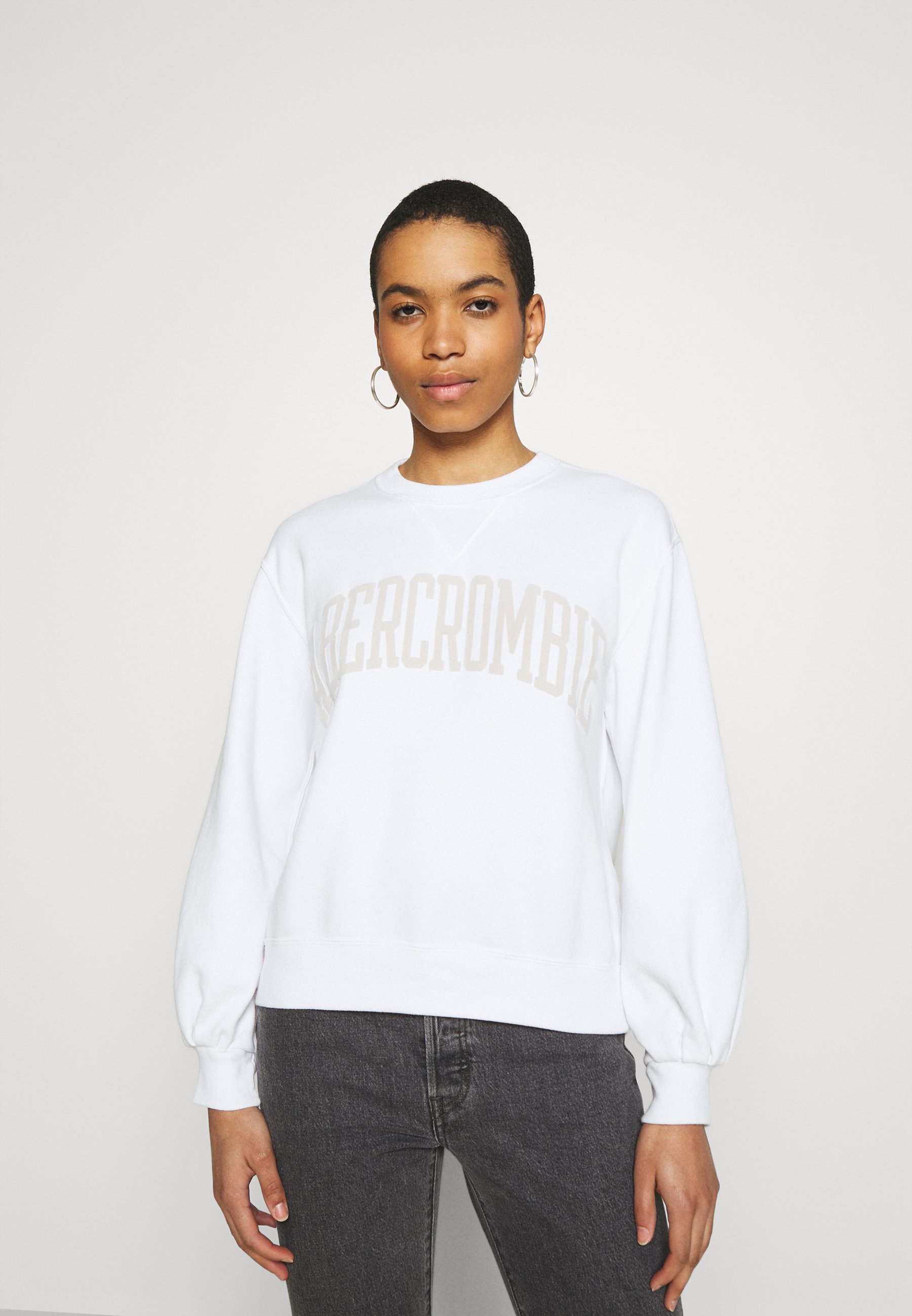 Abercrombie \u0026 Fitch SEASONAL COLLEGIATE 