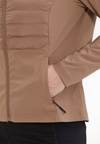 Endurance Outdoorjakke - camel