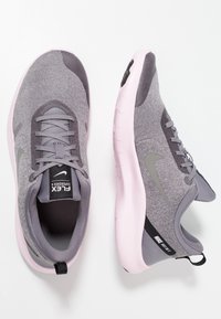 Nike Performance Hardloopschoenen voor op de weg - grey