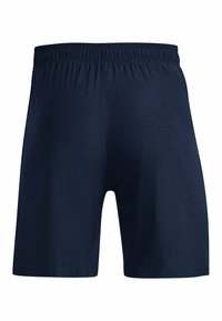 Pantalones cortos deportivos de color azul oscuro con cintura elástica, fabricados con un tejido ligero, que presentan una textura suave y un corte hasta la rodilla.