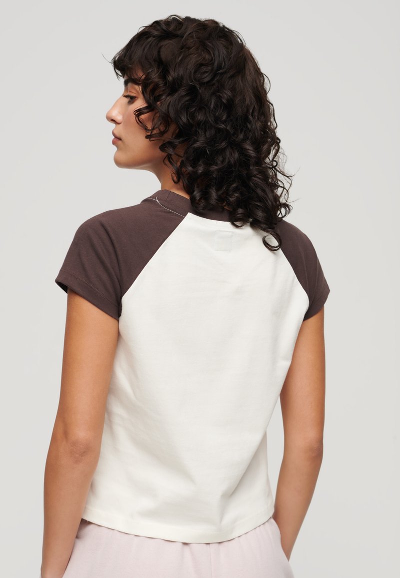 Superdry ESSENTIAL LOGO RAGLAN - T-Shirt print - dark brown off 