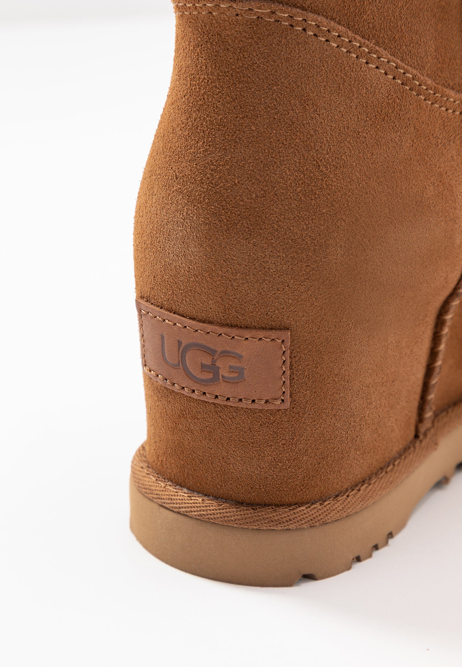 UGG CLASSIC FEMME MINI Ankle boots UGG Classic Femme Mini Boots Chestnut