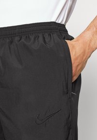 Nike Performance ACEDEMY PANT - Calças de fato de treino - black