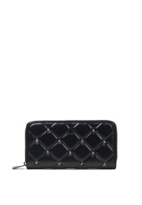 Czarny haftowany skórzany portfel z gwiazdowymi ćwiekami i metalowymi akcentami. Posiada zamek błyskawiczny i fakturowaną powierzchnię.