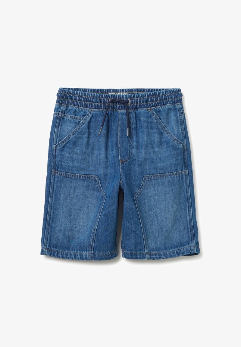 Short en denim bleu avec taille élastique et cordon noir, poches avant et latérales, détails de coutures visibles.