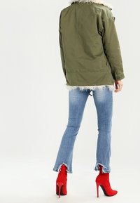 Topshop Mezisezónní bunda  - khaki