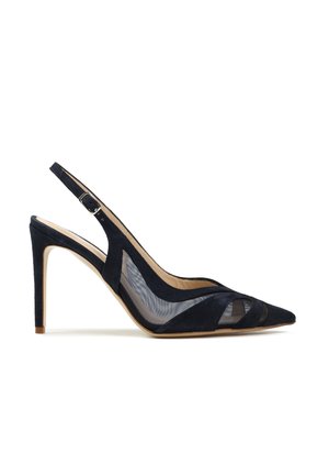 Czarny zamszowy i siateczkowy slingback na szpilce z ostrym noskiem i regulowanym paskiem na klamrę.