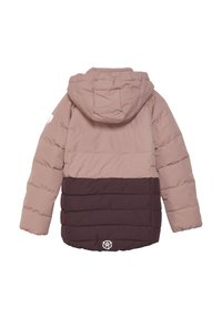 Giacca imbottita in rosa chiaro e marrone scuro, dotata di cappuccio e design a righe orizzontali, con un logo sulla parte bassa sinistra del retro.