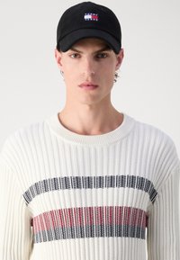 Tommy Hilfiger GLOBAL STRIPE - Jumper - ivory
