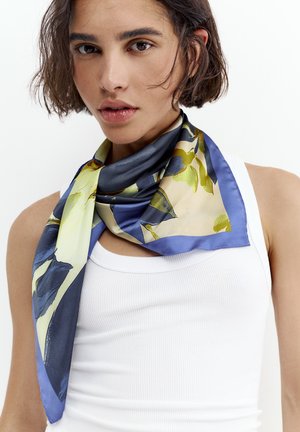 PULL&BEAR, Fulár - blue