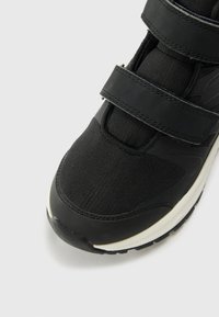Viking EQUIP MID UNISEX - Sapatilhas de cano alto - black