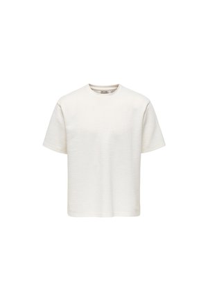 Camiseta blanca lisa de manga corta con cuello redondo, mostrada sobre un fondo blanco.