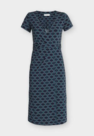 Tumesinine lühikeste varrukatega midi kleit V-kaelusega ja kuusnurkse türkiissinise ning helesinise geomeetrilise mustriga.