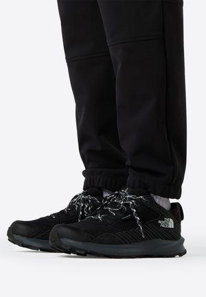 FASTPACK UNISEX - Pohodniški čevlji - black