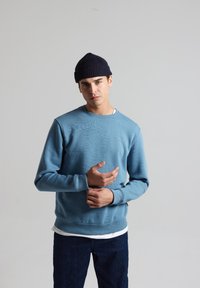 Blend Sweater - bluestone