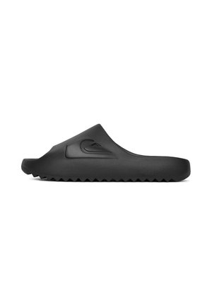 Sort slip-on sandal med kontureret fodseng, lukket tå og rillede såler for godt greb, med side logo detalje.
