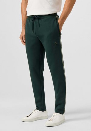 Hackett London, HACKETT LONDON TRACKSUIT BOTTOMS HS MEMBERS TRACK JGR - Pantalones deportivos - forest green