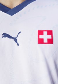 Puma SWITZERLAND SFV AWAY biały
