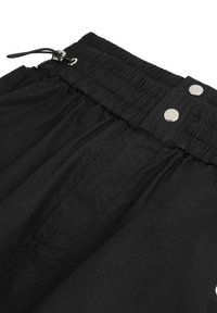 Twist Short - black