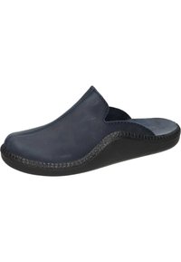 Marineblaue Lederclogs mit abgerundeter Zehenform, offener Rückseite und einer strukturierten schwarzen Gummisohle, die dezente Nahtakzente entlang der Kanten aufweisen.