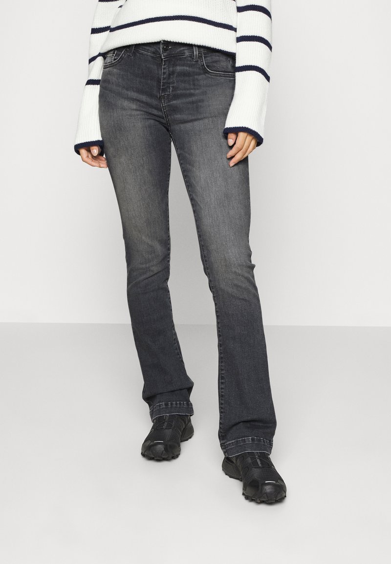 LTB LTB Fallon Morna Undamaged Wash Jeans Loose Fit Flared Jeans