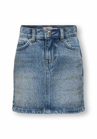 Denim mini krilo v svetlo modri barvi z rahlim bleščečim vzorcem, pet žepov, gumbom za zapiranje in raztrgano obrobo.