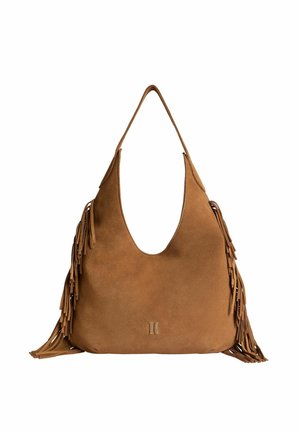 Borsa a tracolla in camoscio marrone con dettagli a frange laterali e un logo semplice vicino al centro inferiore, con una tracolla singola.