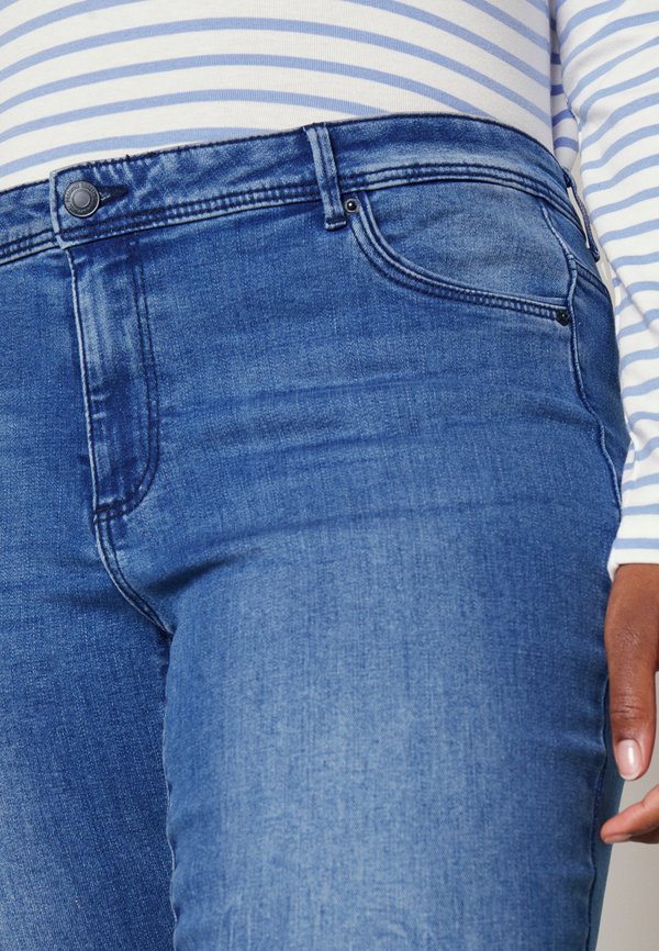 VMFANYA - Slim fit jeans4