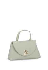 Sac à main en cuir vert avec un rabat incurvé, une poignée sur le dessus et un fermoir circulaire doré. Texture lisse et forme structurée, design compact.