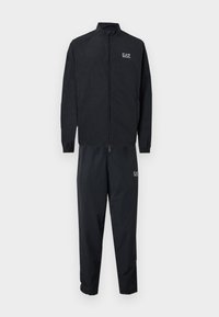 Επιλέχθηκε, black