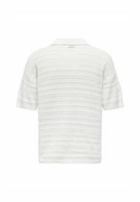 Polo en maille blanche à manches courtes avec un motif ajouré et un col côtelé, présenté de dos sur un fond blanc.