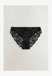 Atlasīts, black red cream