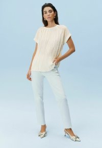 Next PLISSÉ SHORT SLEEVE STANDARD - Bluse - ecru