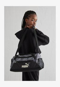 Atlasīts, galactic gray