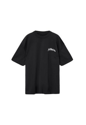 Zwart katoenen T-shirt met korte mouwen. Voorzien van een klein wit "AllSaints" logo op de borst. Klassiek ontwerp met ronde hals.