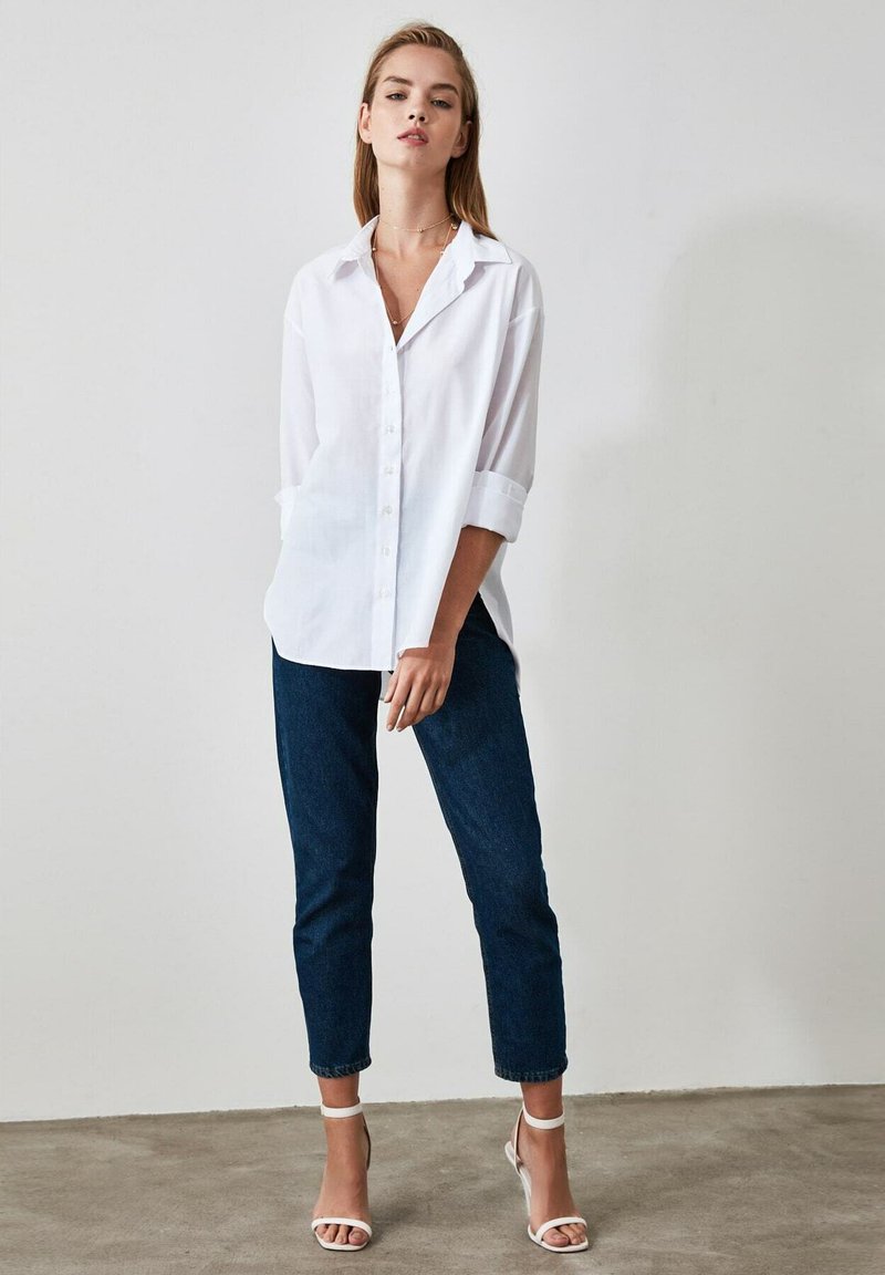 Trendyol Overhemdblouse wit