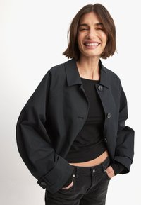 - Kurtka wiosenna
