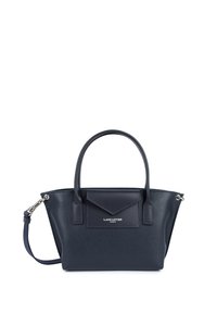 Sac à main en cuir bleu marine avec un design structuré, des poignées supérieures, une bandoulière amovible et une poche frontale à rabat avec un détail de logo.