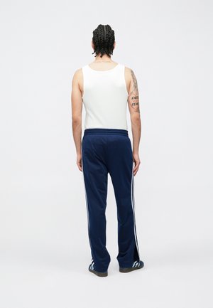 adidas Firebird Track Pants Night Indigo — foto 2