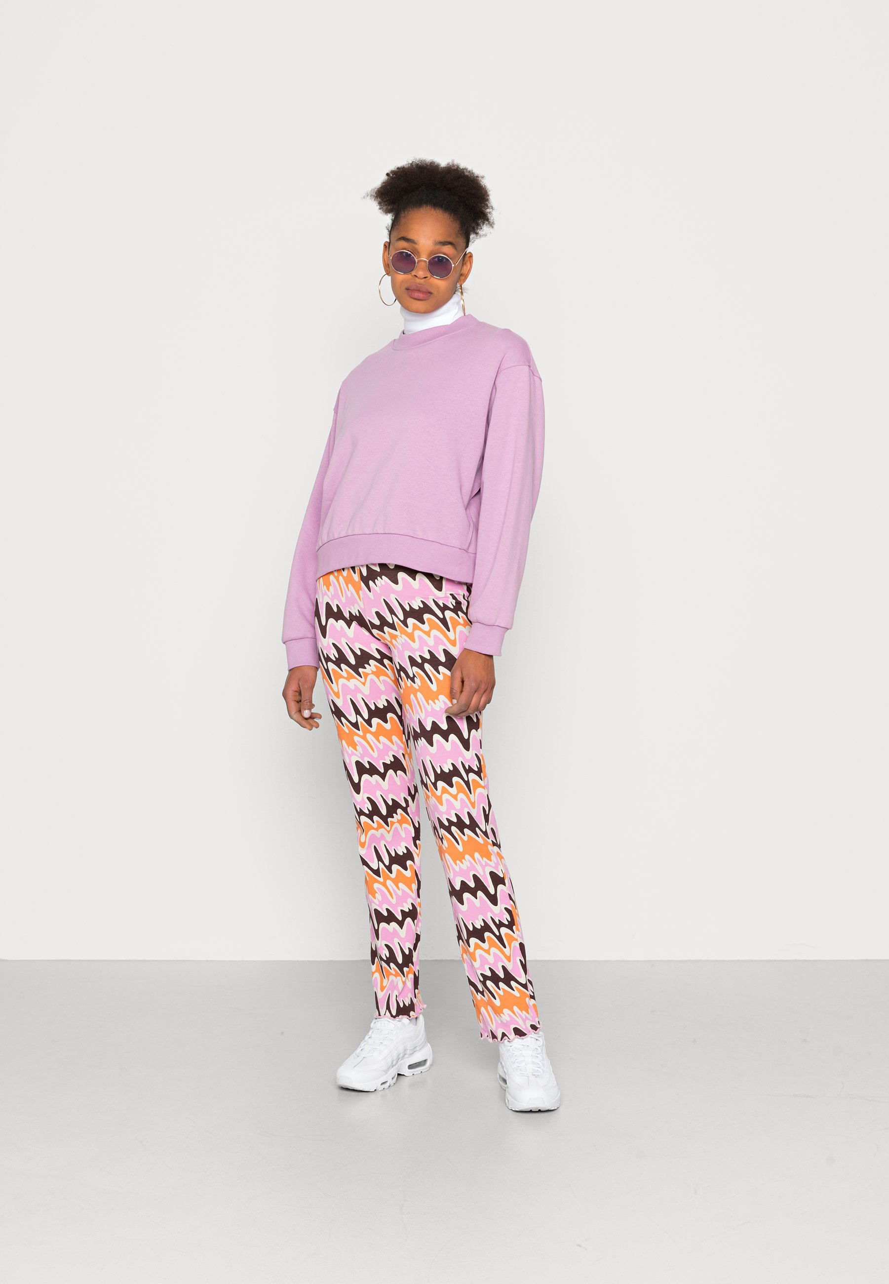 pink and orange trousers