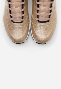 Skechers Sport UNO - Trainers - champagne gold glitter hot melt