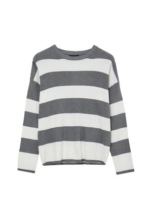 Grauer und weißer, breit gestreifter, langärmliger Ripp-Pullover mit rundem Ausschnitt auf weißem Hintergrund.