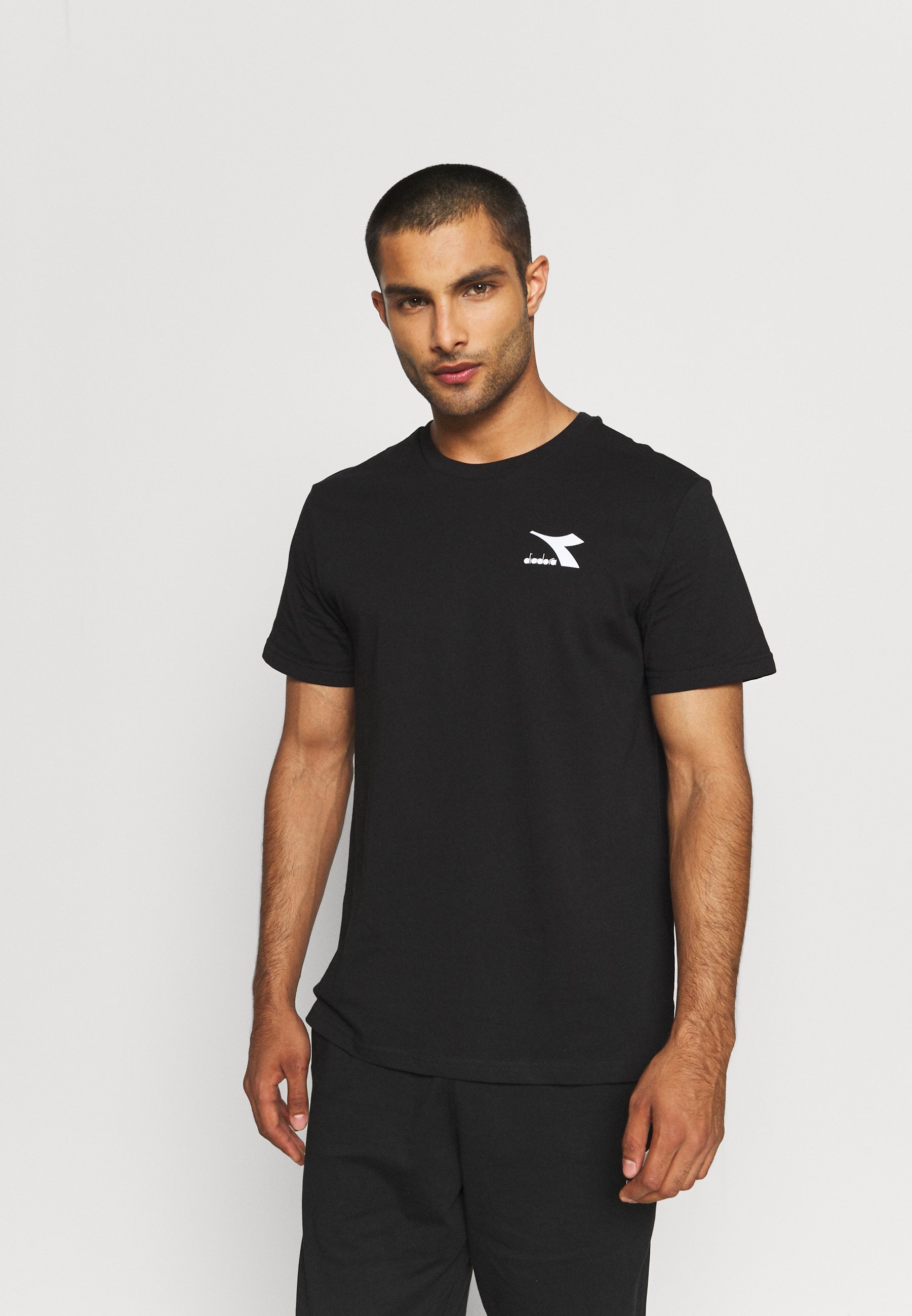 Diadora CHROMIA - T-shirt con stampa - black/nero - Zalando.it