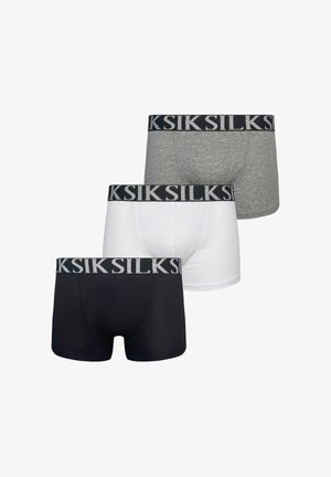 Trzy bokserki męskie w kolorach czarnym, białym i szarym z czarnymi pasami w talii z powtarzającym się szarym logo "SIKSILK".